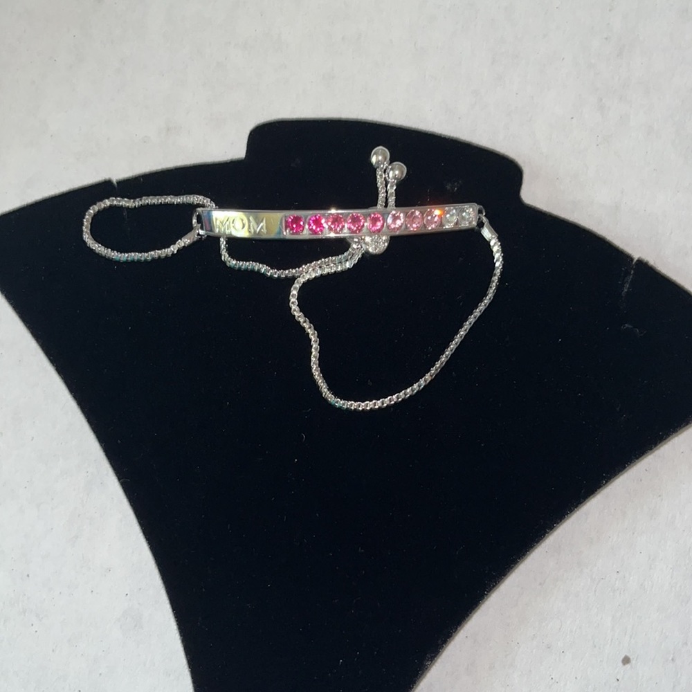 Silvertone MOM Heart Slider Bracelet